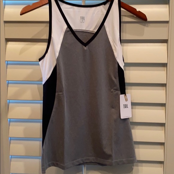 Tail Tops - Tail Tennis/Yoga Top Size Medium